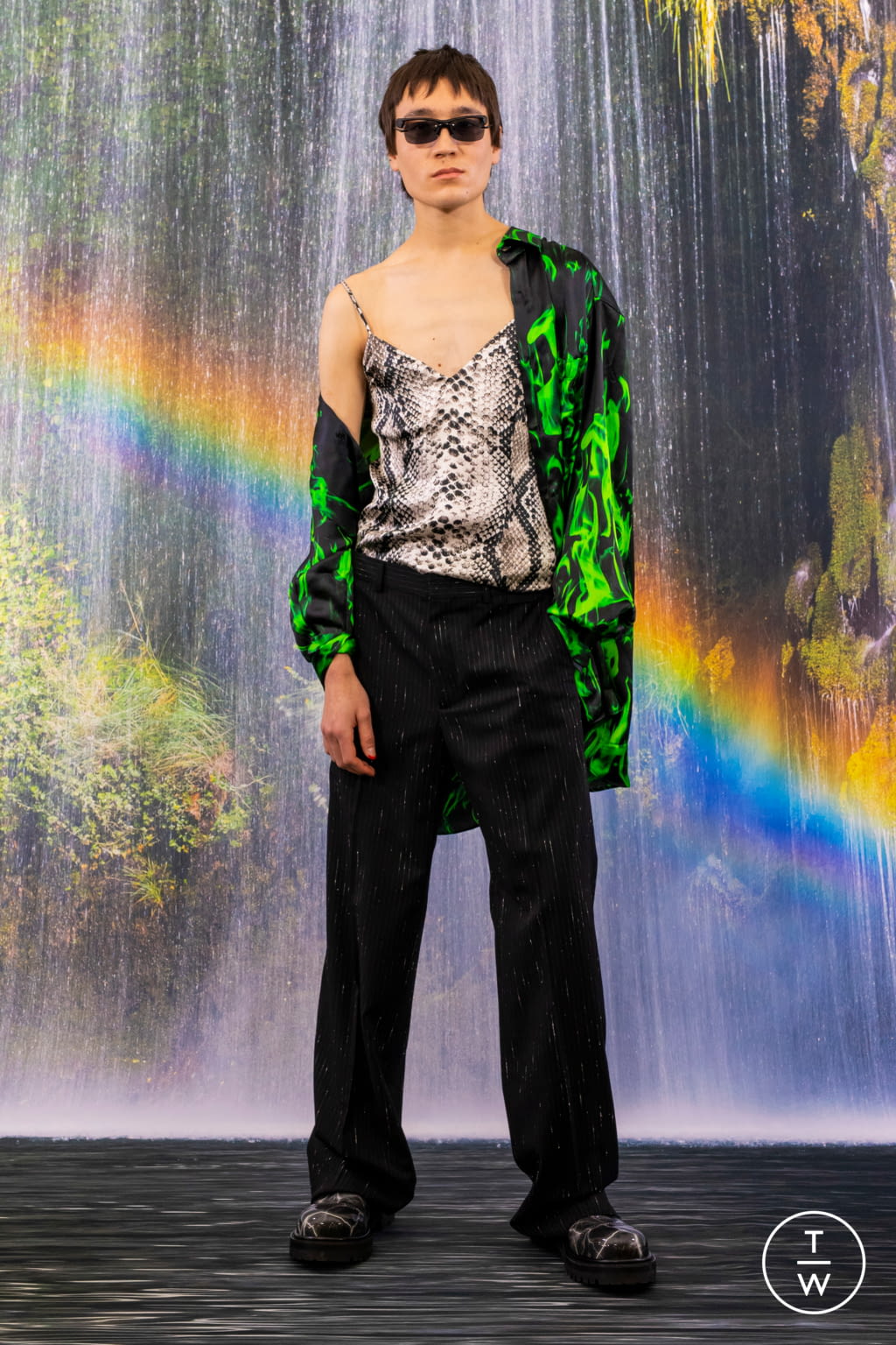 Fashion Week Paris Fall/Winter 2021 look 105 from the VETEMENTS collection menswear