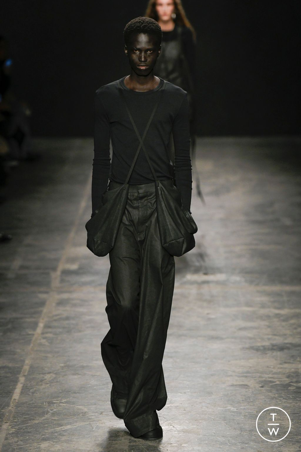 Fashion Week Paris Spring/Summer 2023 look 3 from the Ann Demeulemeester collection womenswear