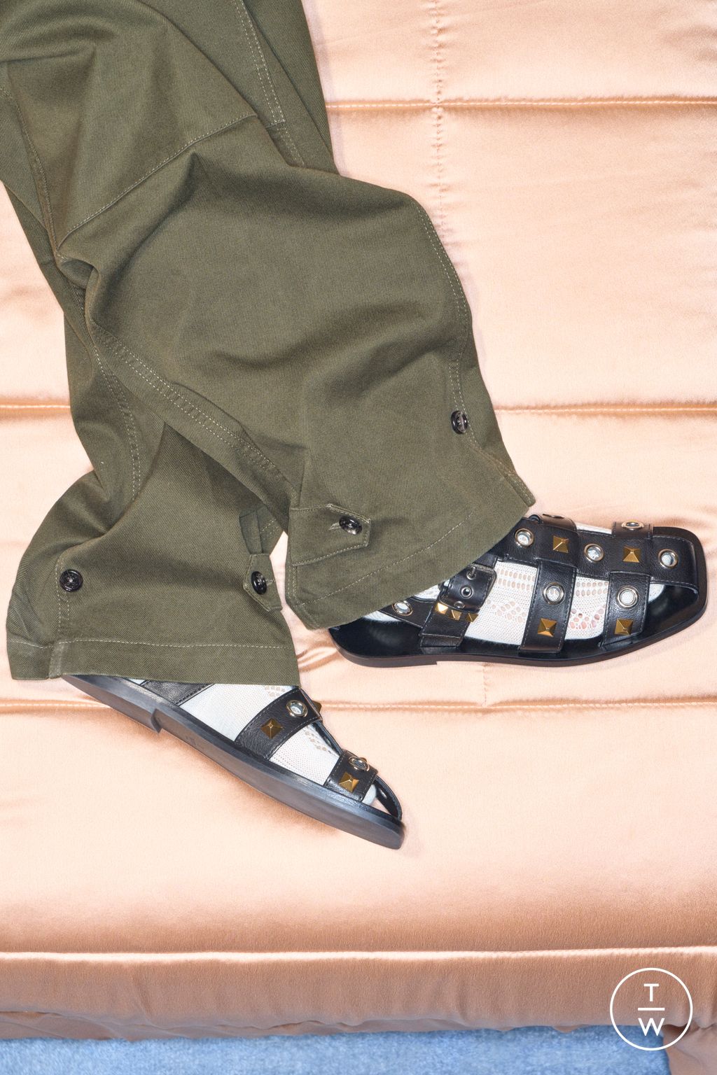 Fashion Week Paris Resort 2026 look 70 from the Valentino collection womenswear accessories