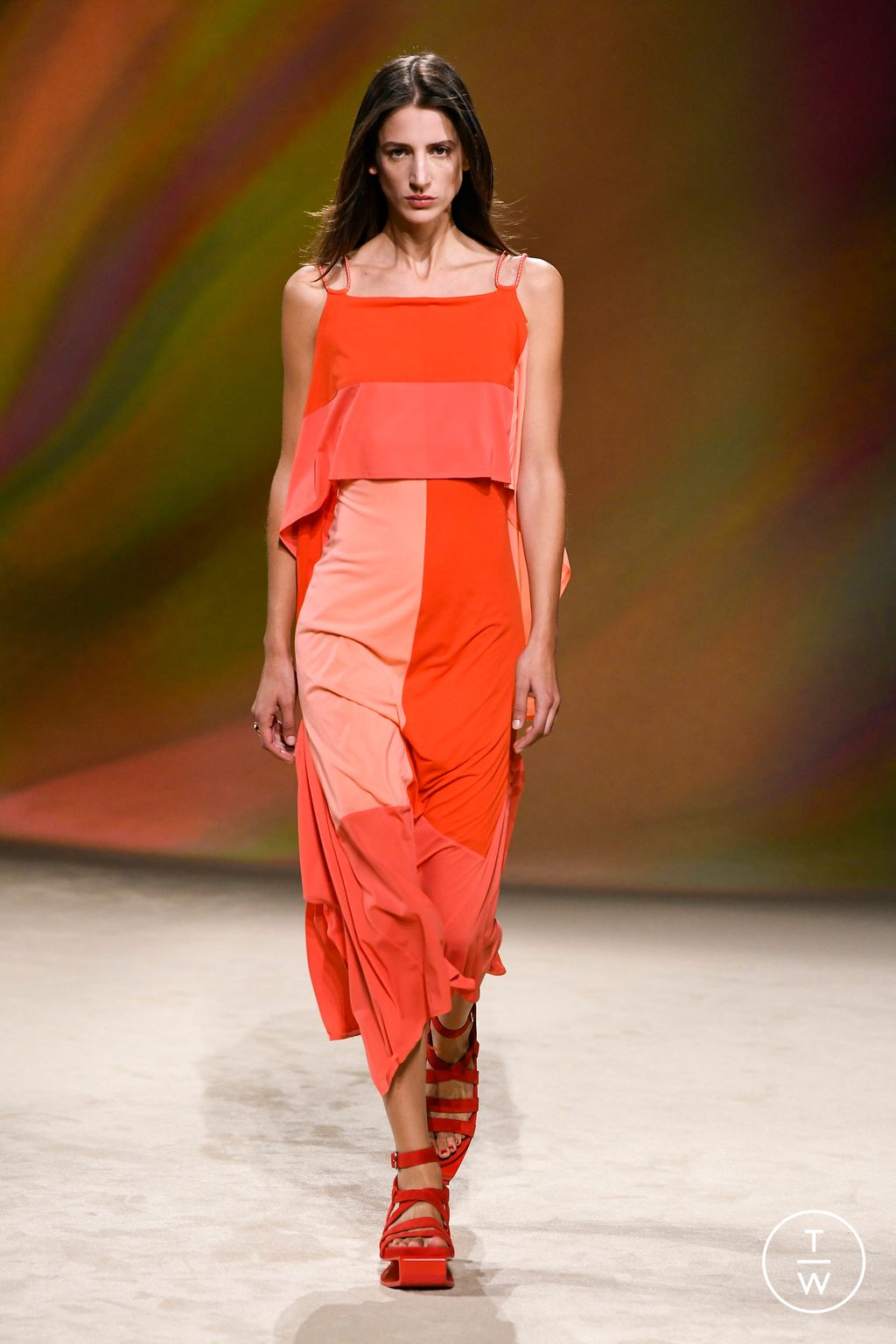 Fashion Week Paris Spring/Summer 2023 look 32 from the Hermès collection womenswear