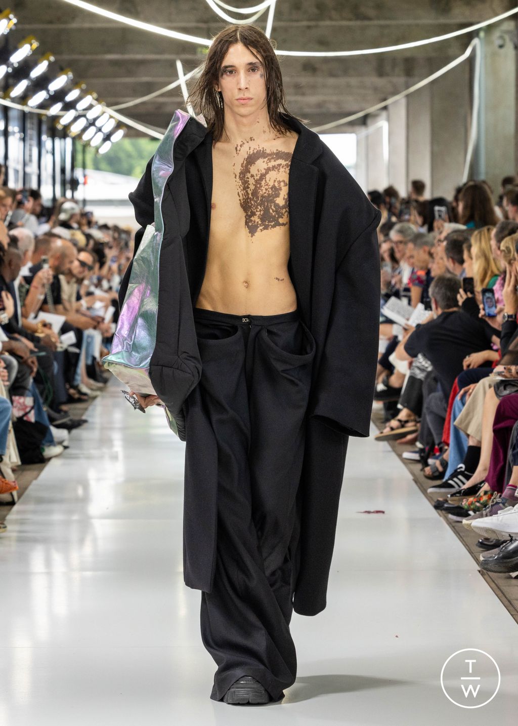 Fashion Week Paris Spring/Summer 2024 look 105 from the IFM PARIS collection menswear
