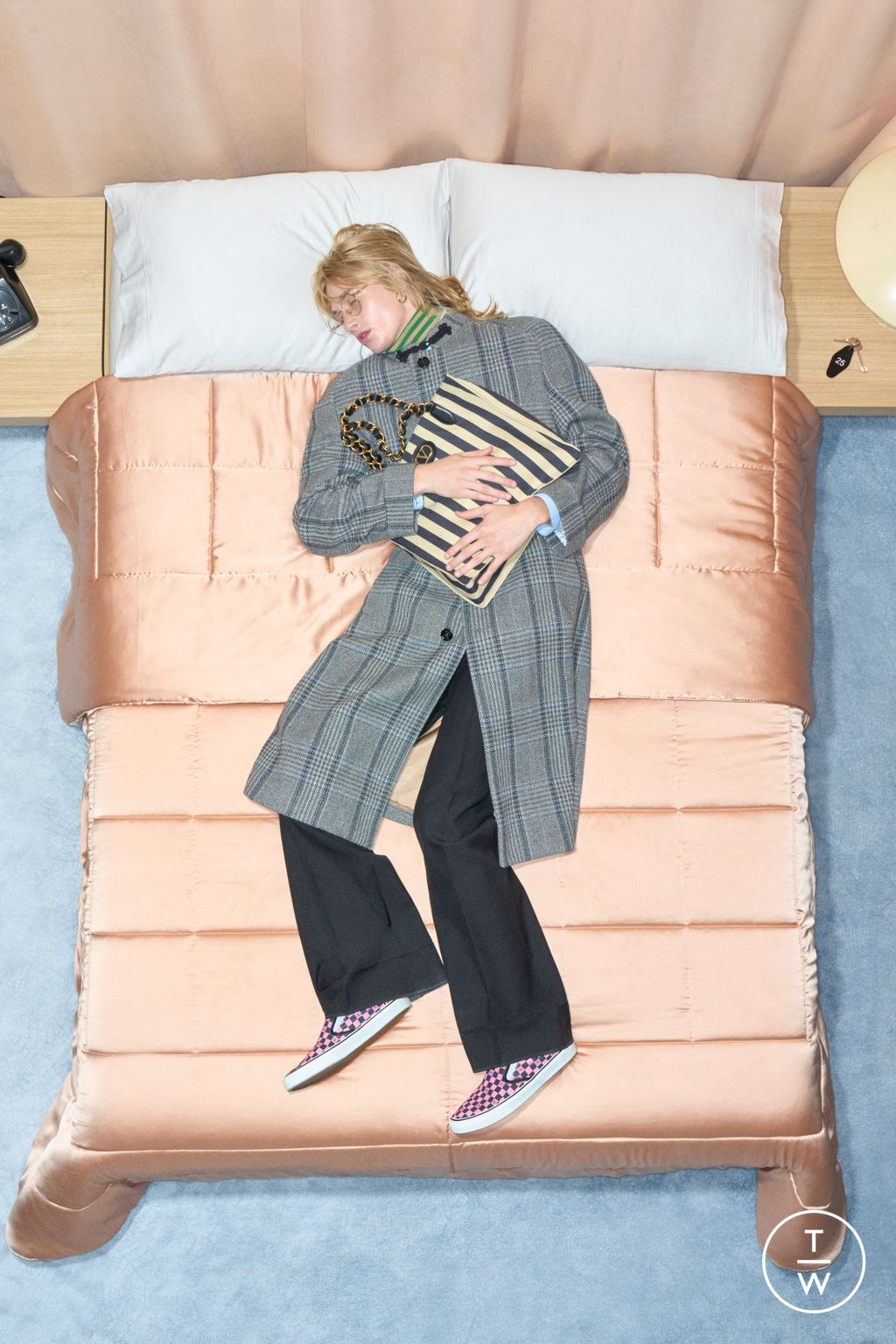 Fashion Week Paris Resort 2026 look 33 from the Valentino collection menswear