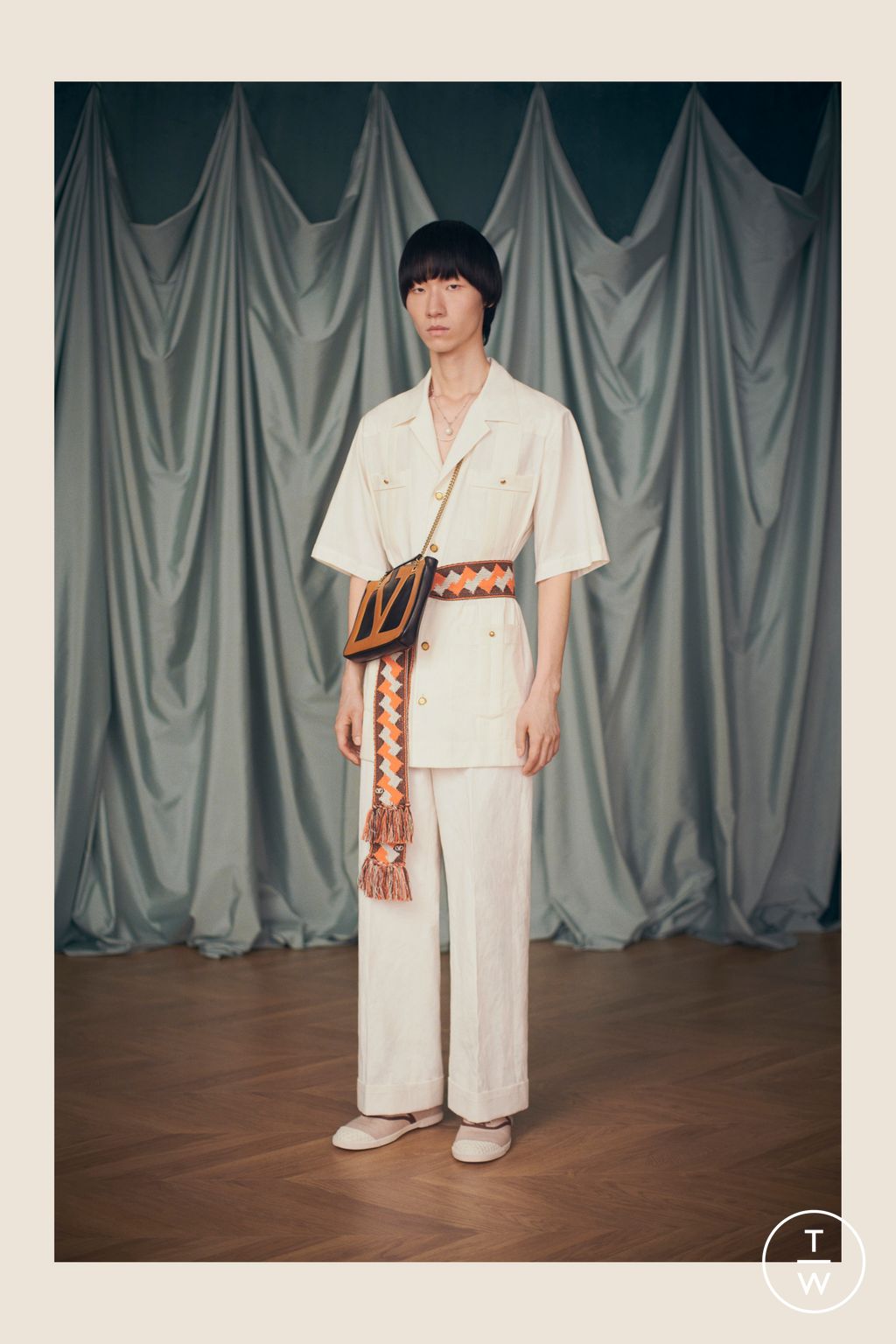 Fashion Week Paris Resort 2025 look 107 from the Valentino collection womenswear