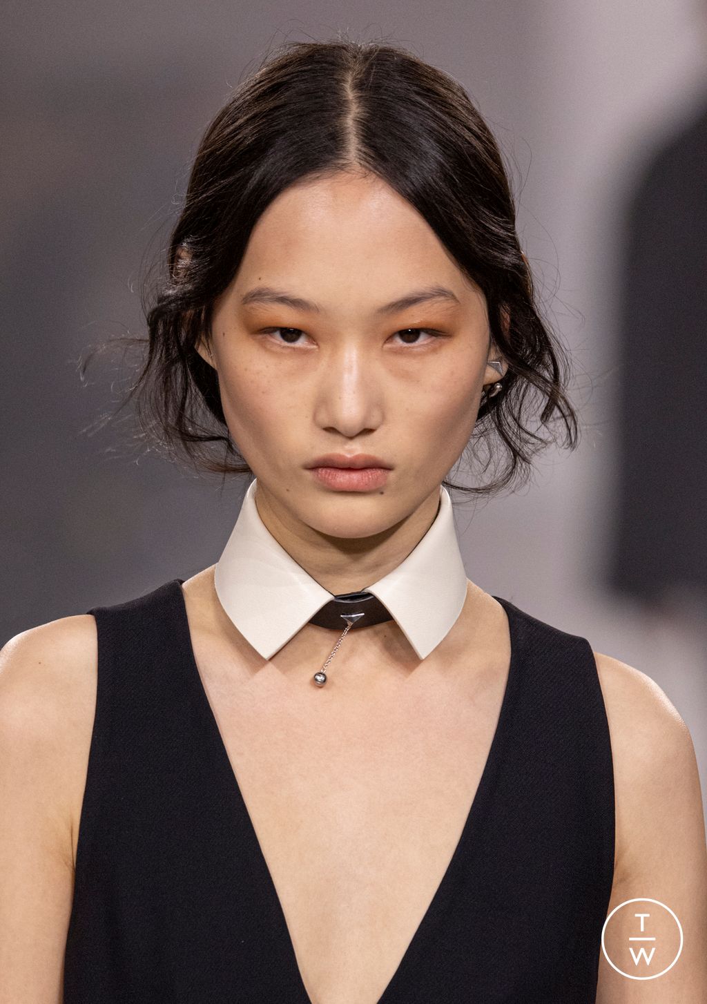 Fashion Week Milan Fall/Winter 2026 look 14 from the Fendi collection 女装配饰