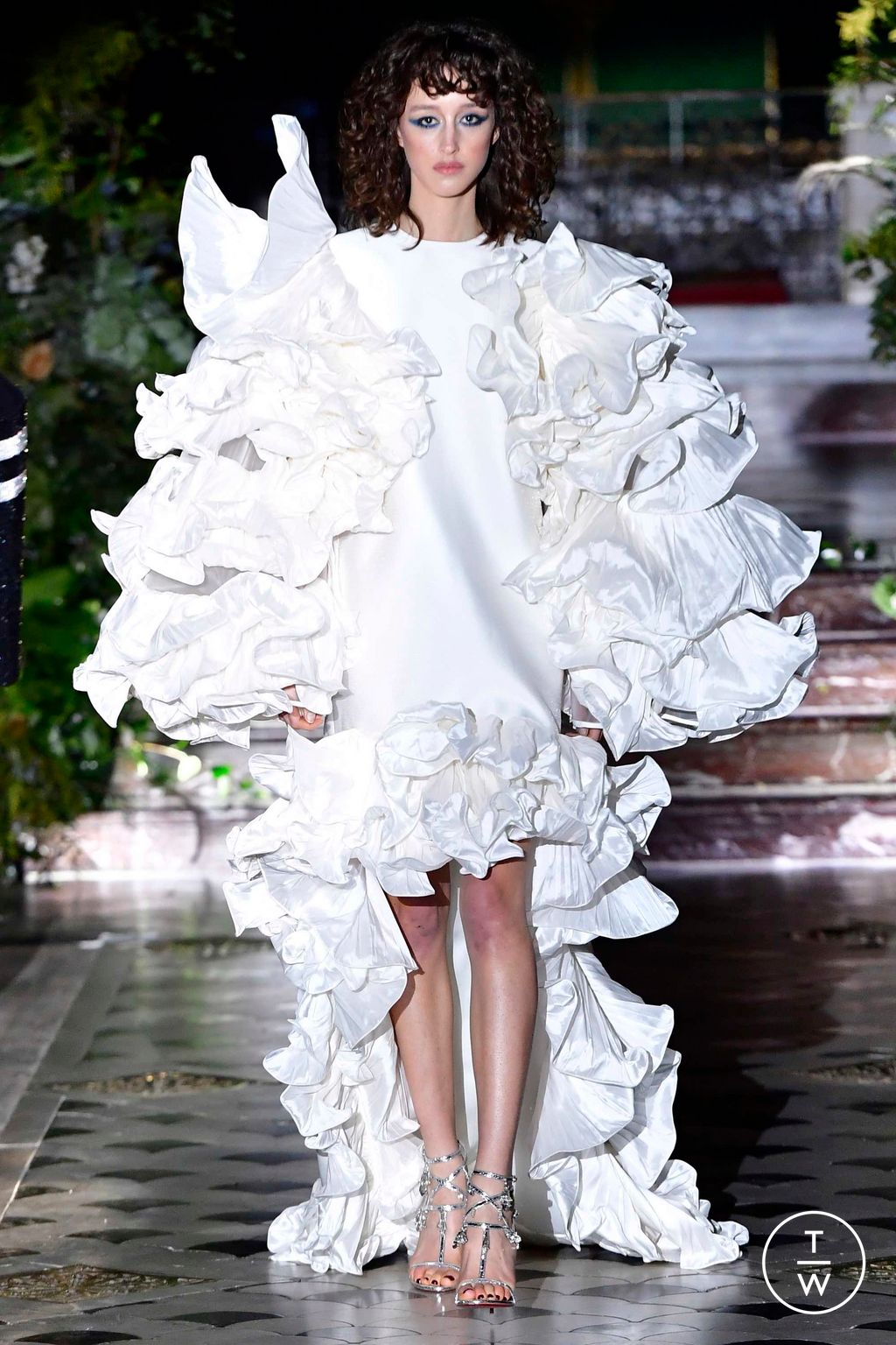 Fashion Week Paris Spring/Summer 2023 look 26 from the Juana Martin collection 高级定制