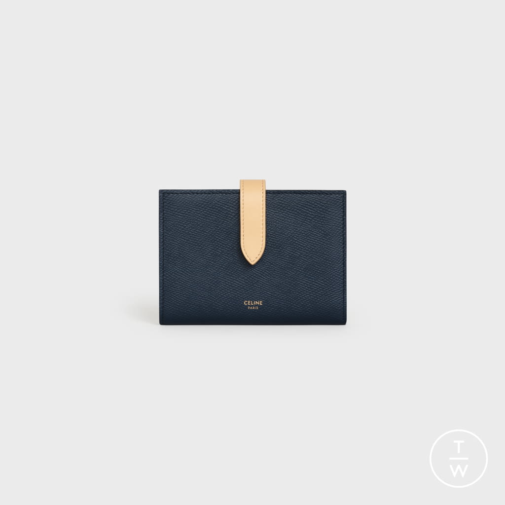 Fashion Week Paris Fall/Winter 2020 look 134 from the Celine collection 女装配饰