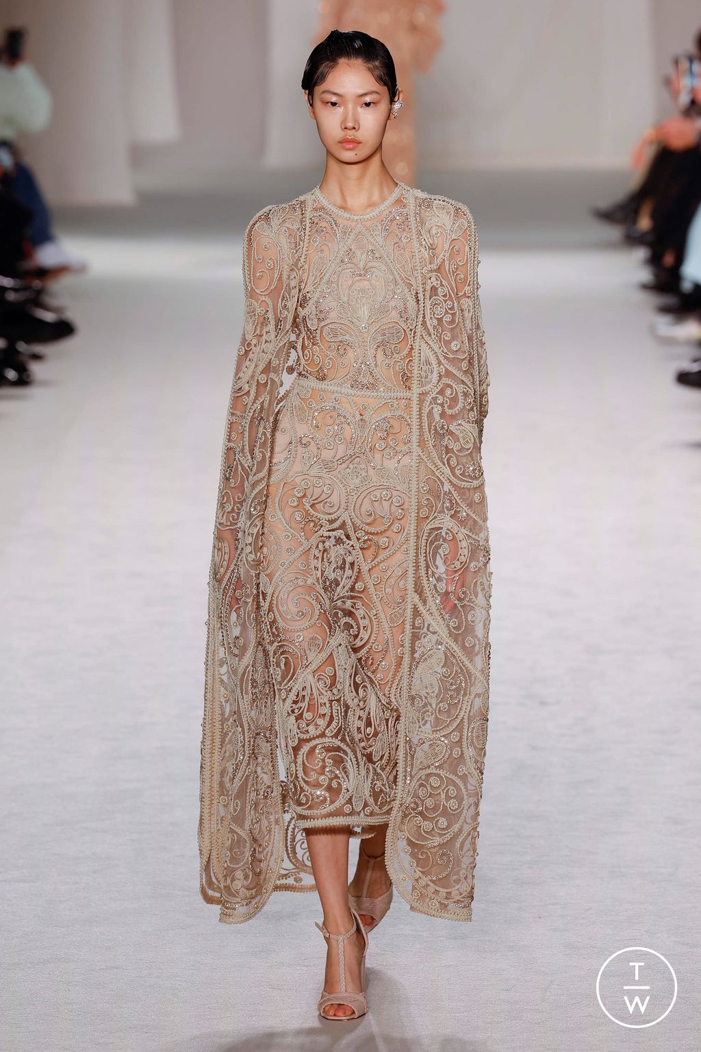 Fashion Week Paris Spring/Summer 2023 look 1 from the Elie Saab collection couture