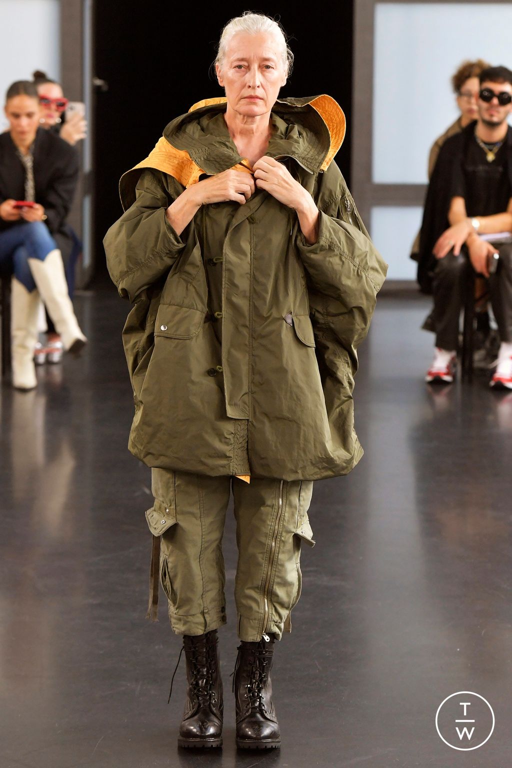 Fashion Week Paris Spring/Summer 2023 look 11 from the Beautiful People collection 女装