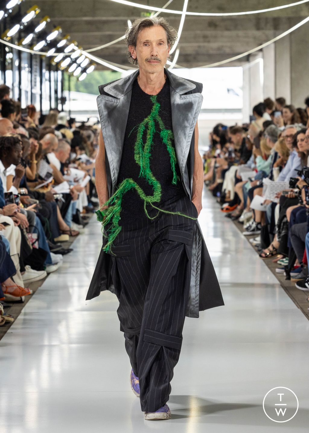 Fashion Week Paris Spring/Summer 2024 look 10 from the IFM PARIS collection menswear