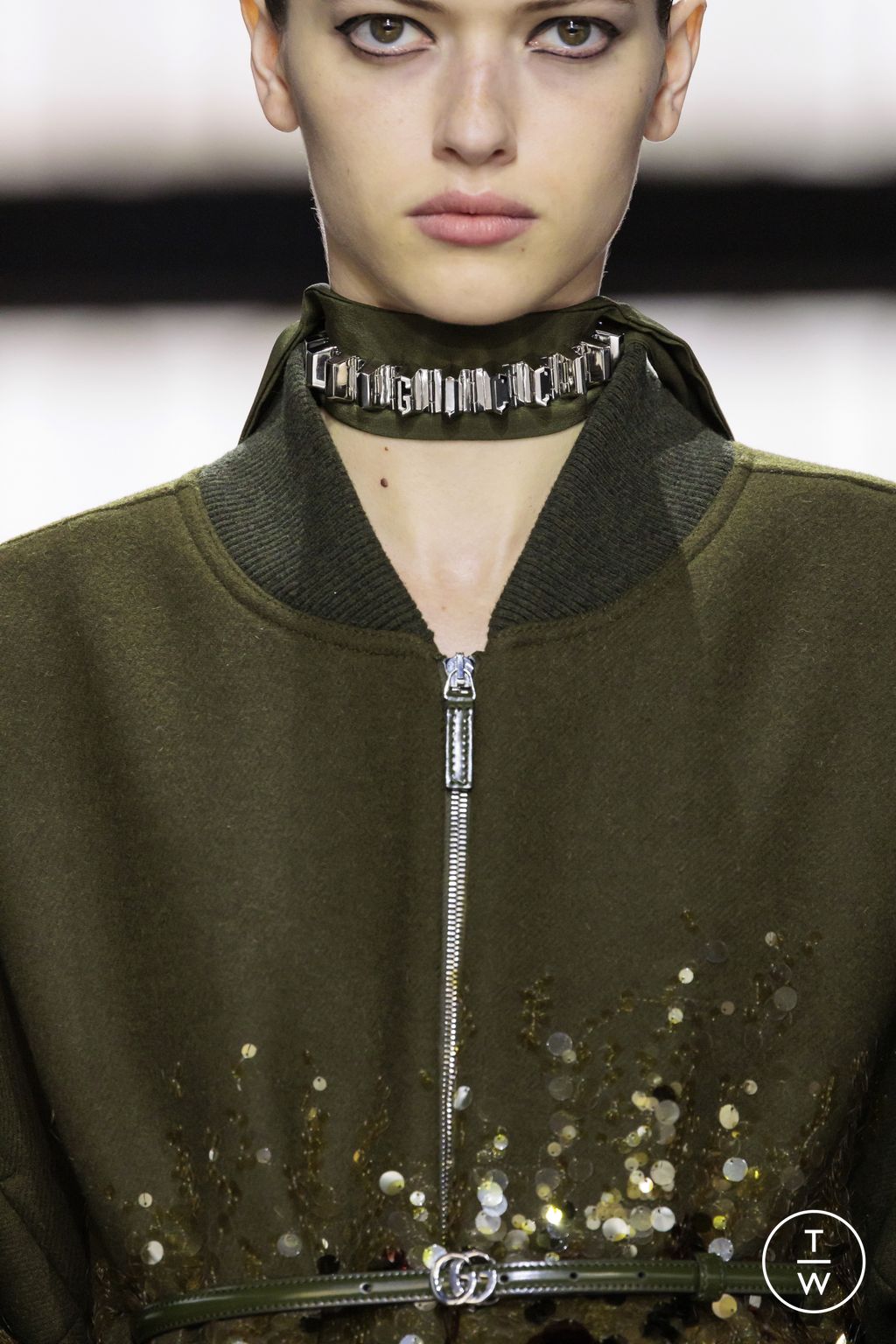 Fashion Week Milan Fall/Winter 2024 look 15 de la collection Gucci womenswear accessories