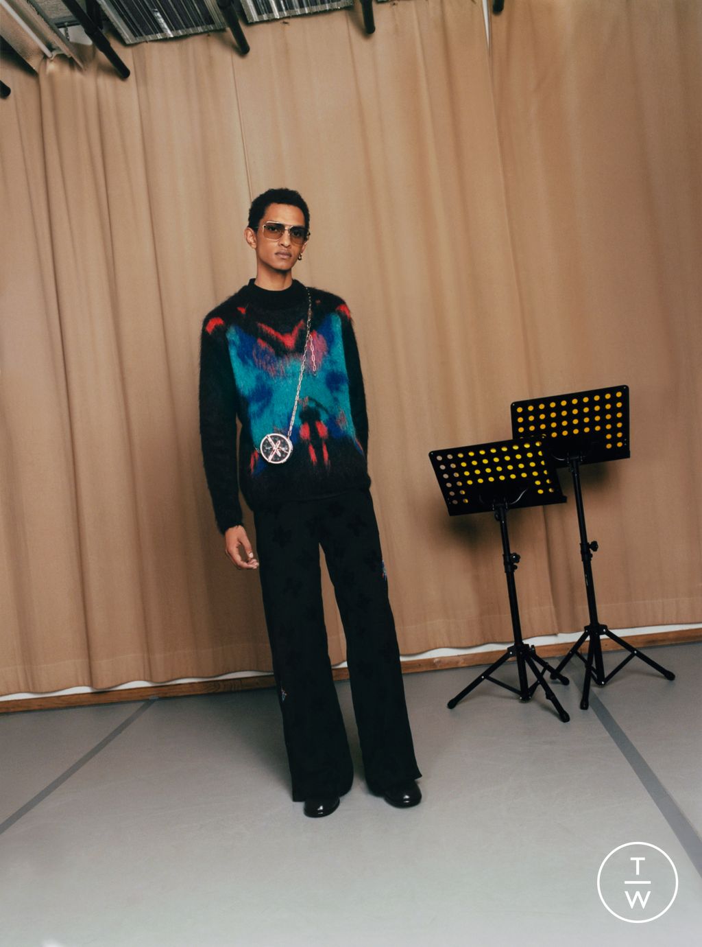 Fashion Week Paris Resort 2023 look 11 from the Louis Vuitton collection menswear