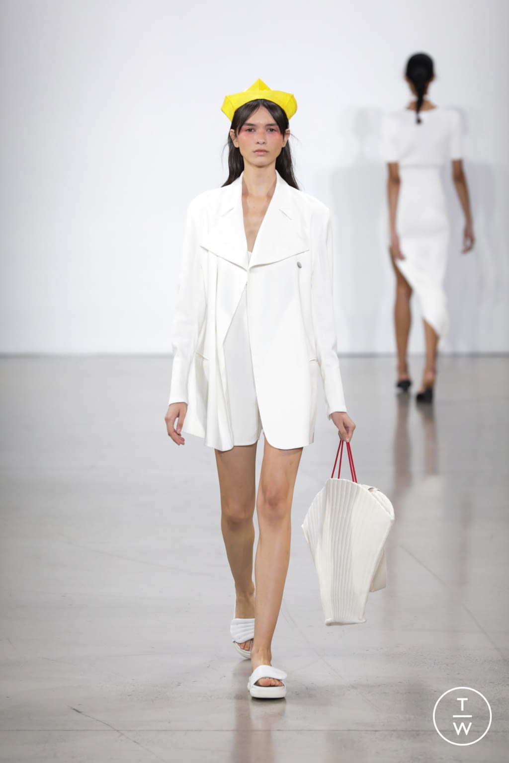 Fashion Week New York Spring/Summer 2022 look 11 from the Bevza collection 女装