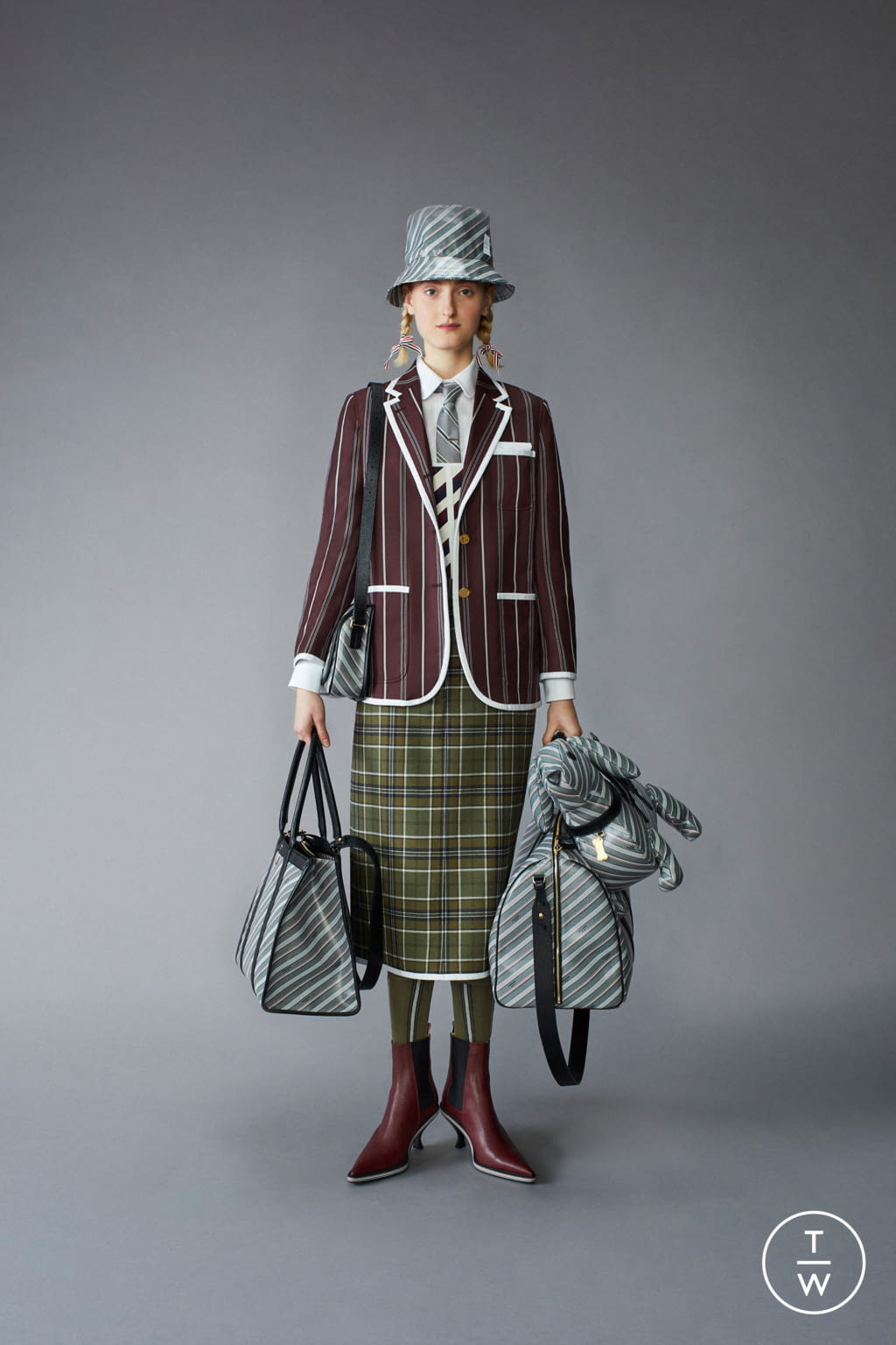 Fashion Week Paris Pre-Fall 2021 look 11 from the Thom Browne collection womenswear