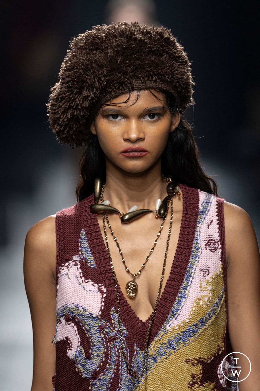 Fashion Week Milan Fall/Winter 2024 look 14 from the Etro collection womenswear accessories