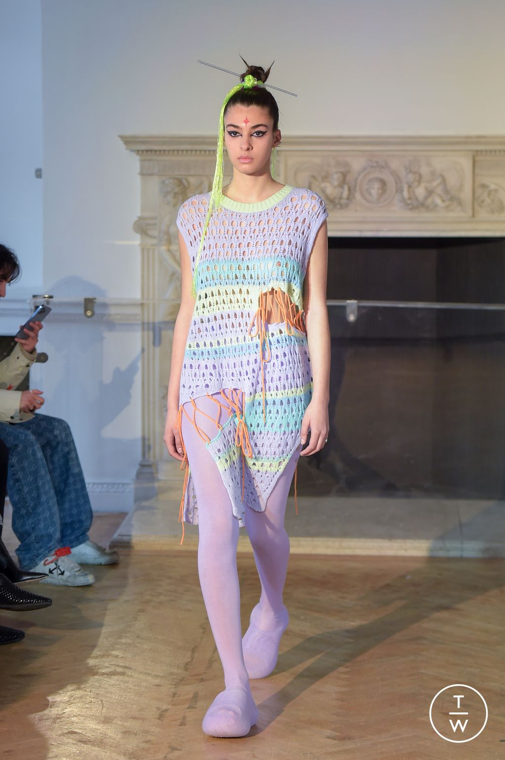 Fashion Week London Fall/Winter 2023 look 11 from the Chau Rising collection 女装