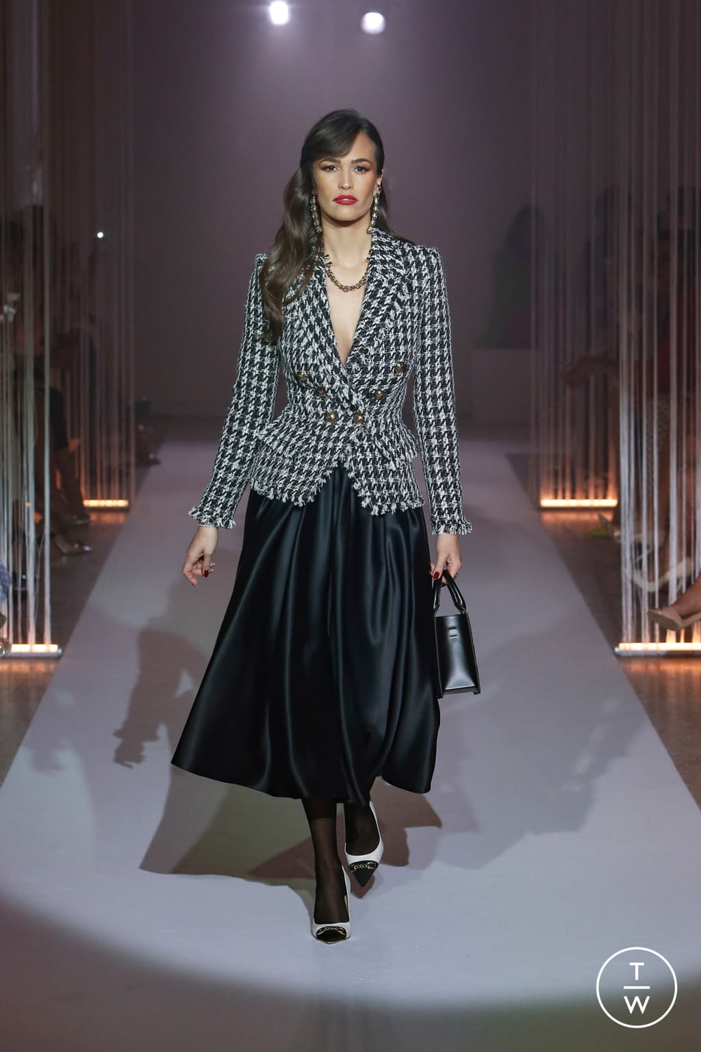 Fashion Week Milan Fall/Winter 2022 look 11 from the Elisabetta Franchi collection womenswear