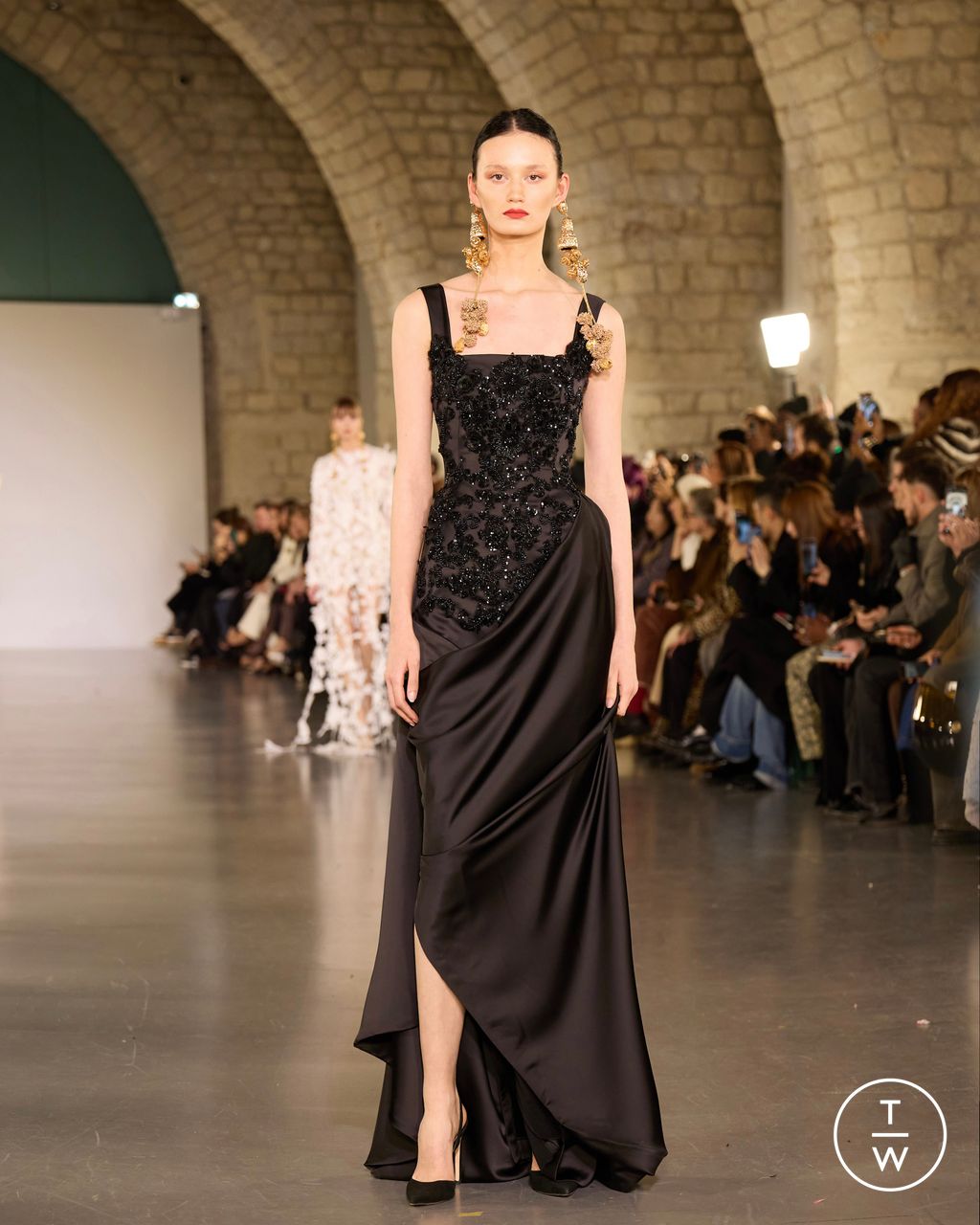 Fashion Week Paris Spring/Summer 2026 look 11 de la collection Juana Martin couture