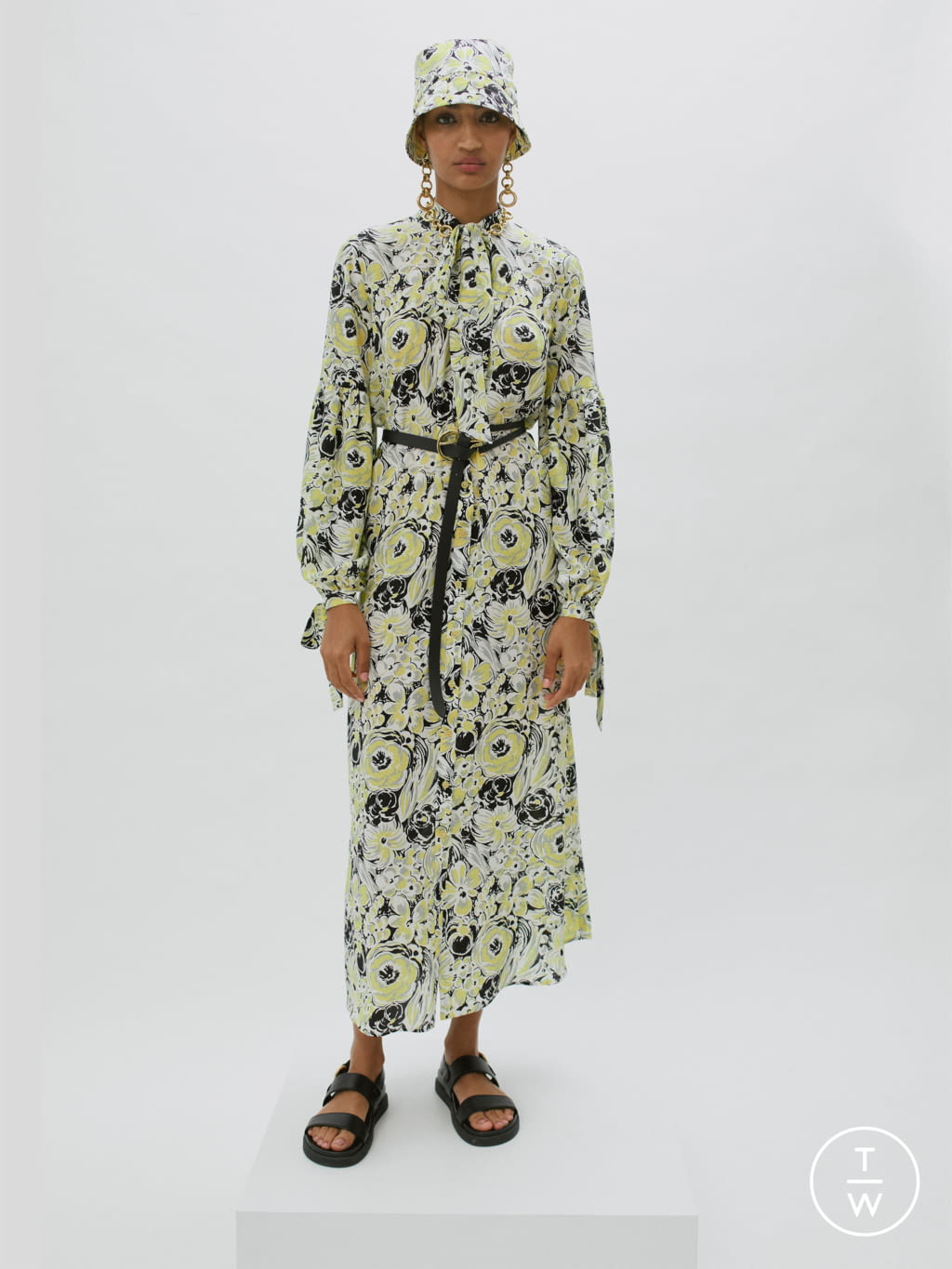 Fashion Week New York Spring/Summer 2022 look 16 de la collection Arias womenswear