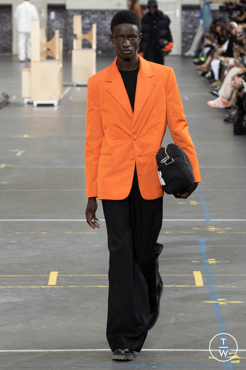Fashion Week Paris Fall/Winter 2021 look 11 from the Off-White collection womenswear