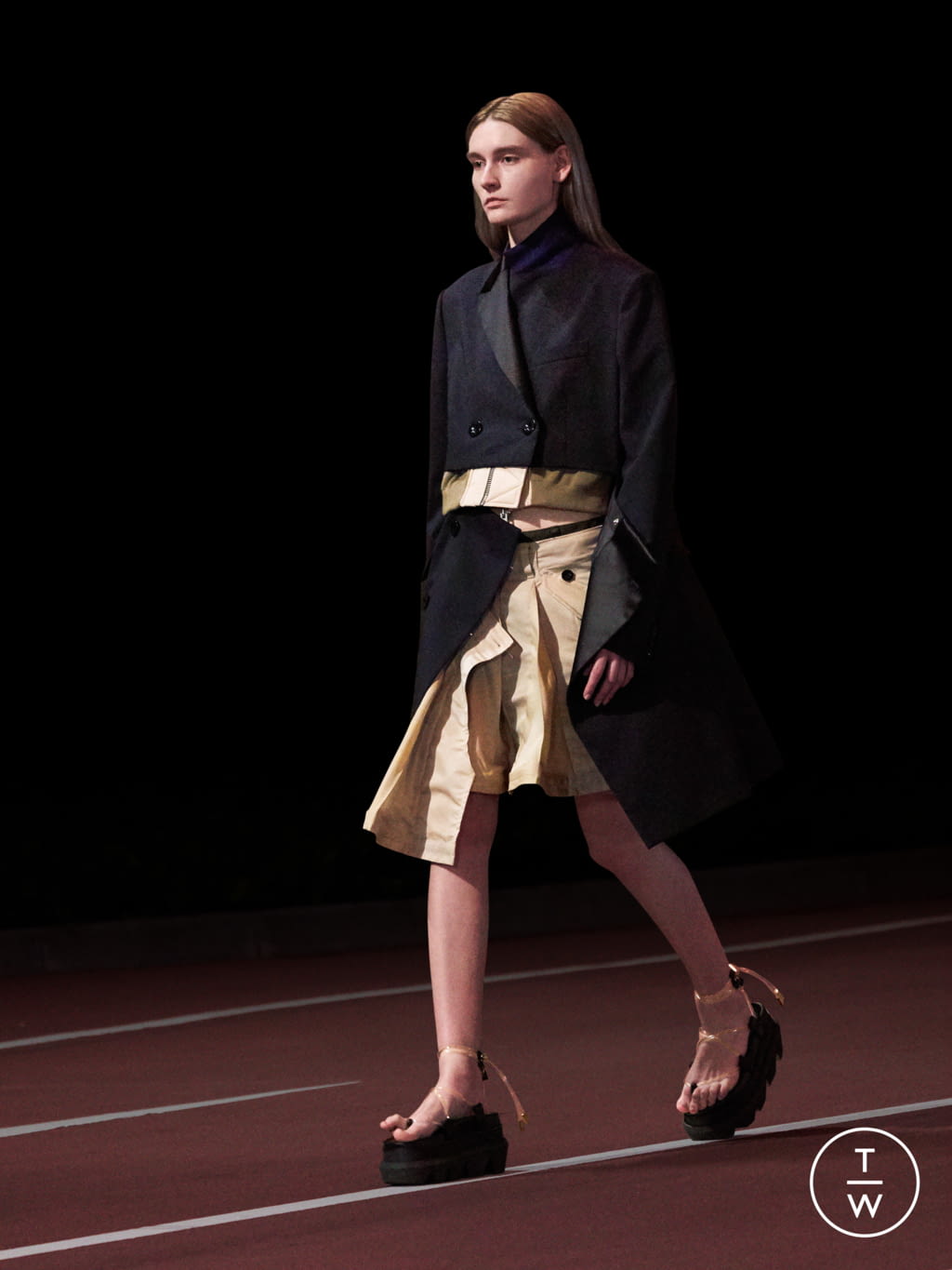 Fashion Week Paris Spring/Summer 2022 look 11 de la collection Sacai womenswear