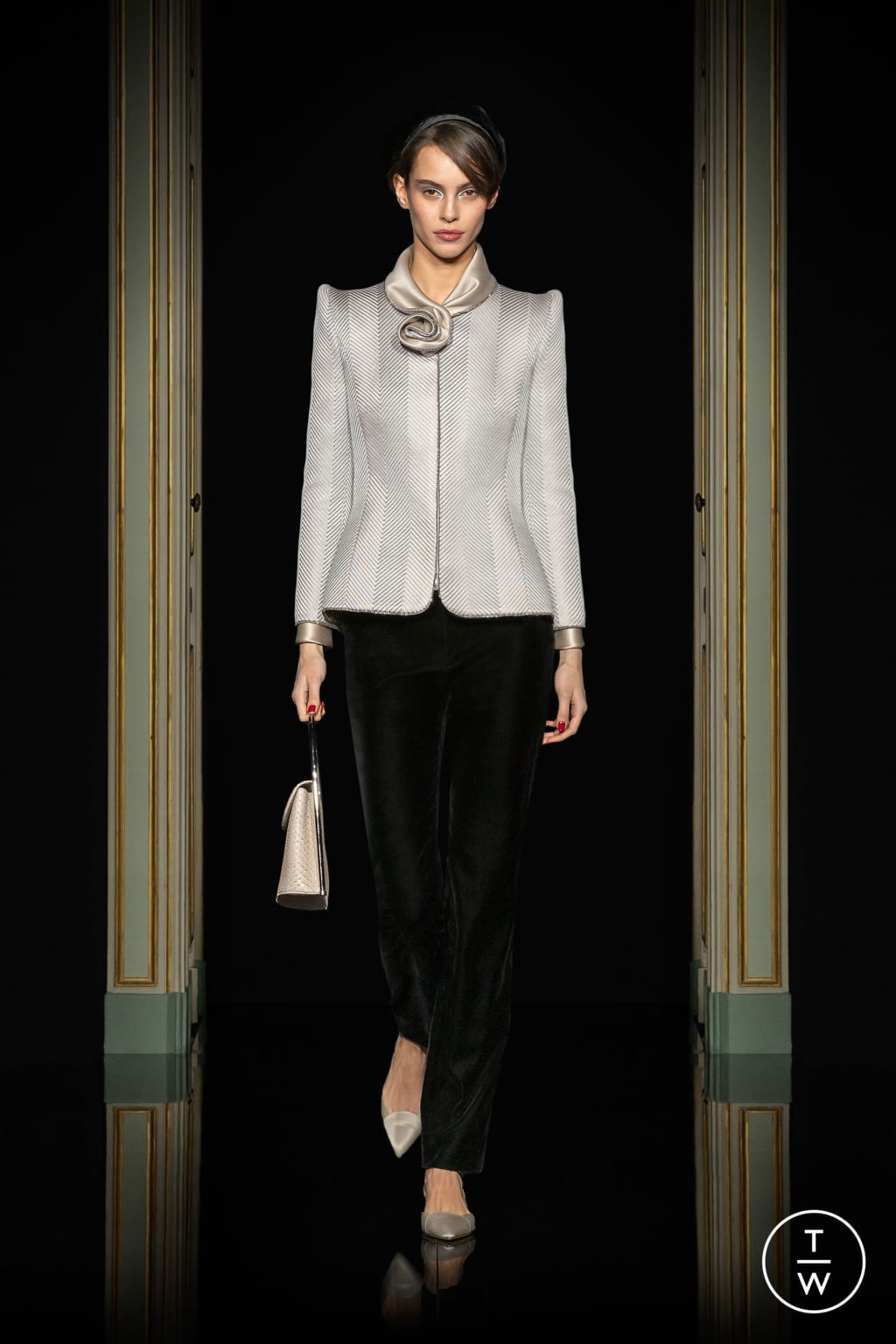 Fashion Week Paris Spring/Summer 2021 look 11 from the Giorgio Armani Privé collection couture