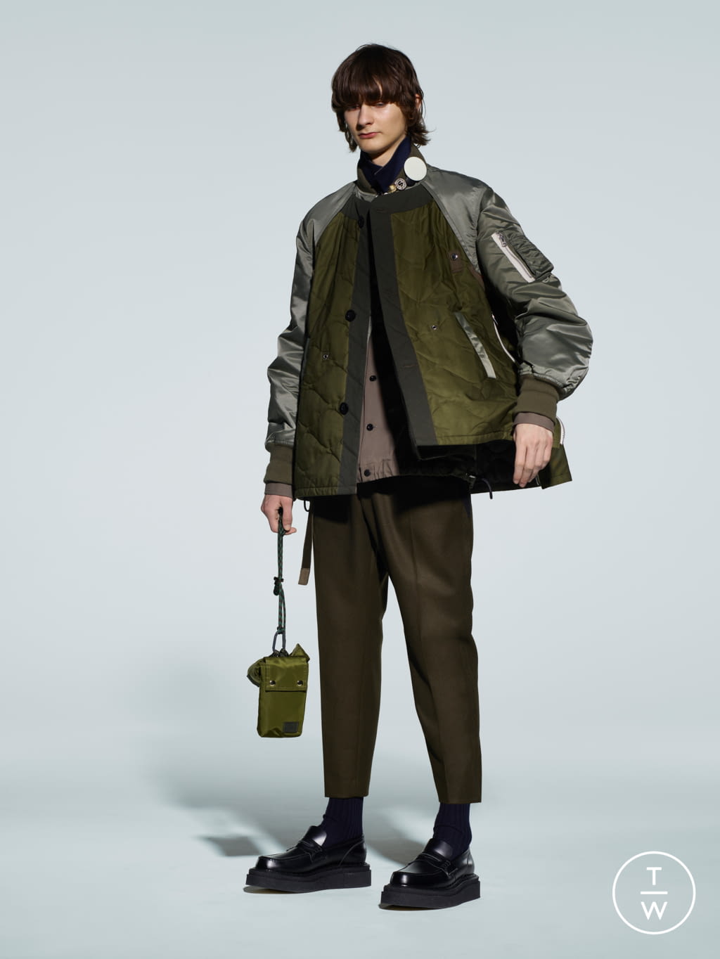 Fashion Week Paris Fall/Winter 2021 look 11 from the Sacai collection 男装