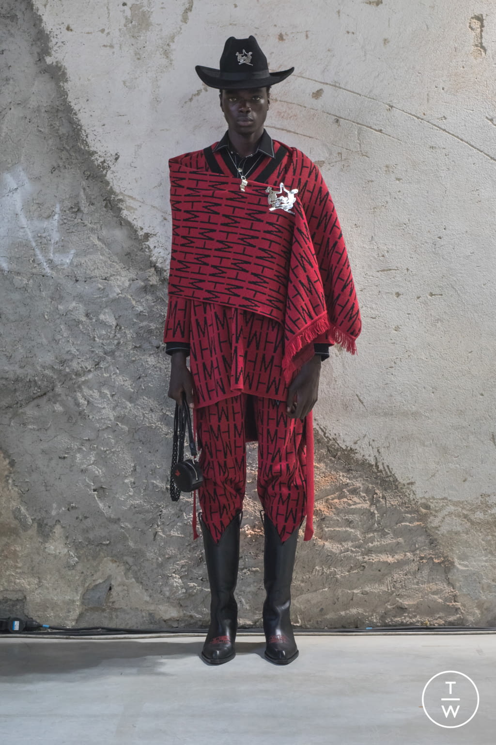 Fashion Week Florence - Pitti Spring/Summer 2022 look 11 from the Thebe Magugu collection menswear