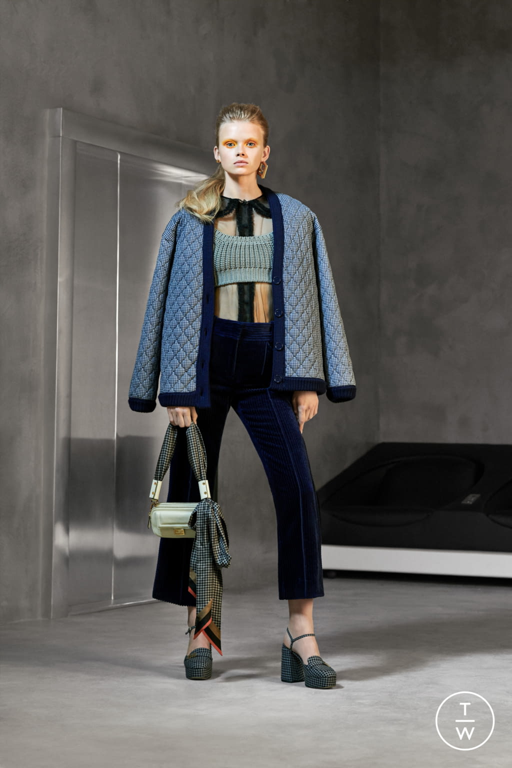 Fashion Week Milan Pre-Fall 2020 look 11 from the Fendi collection 女装