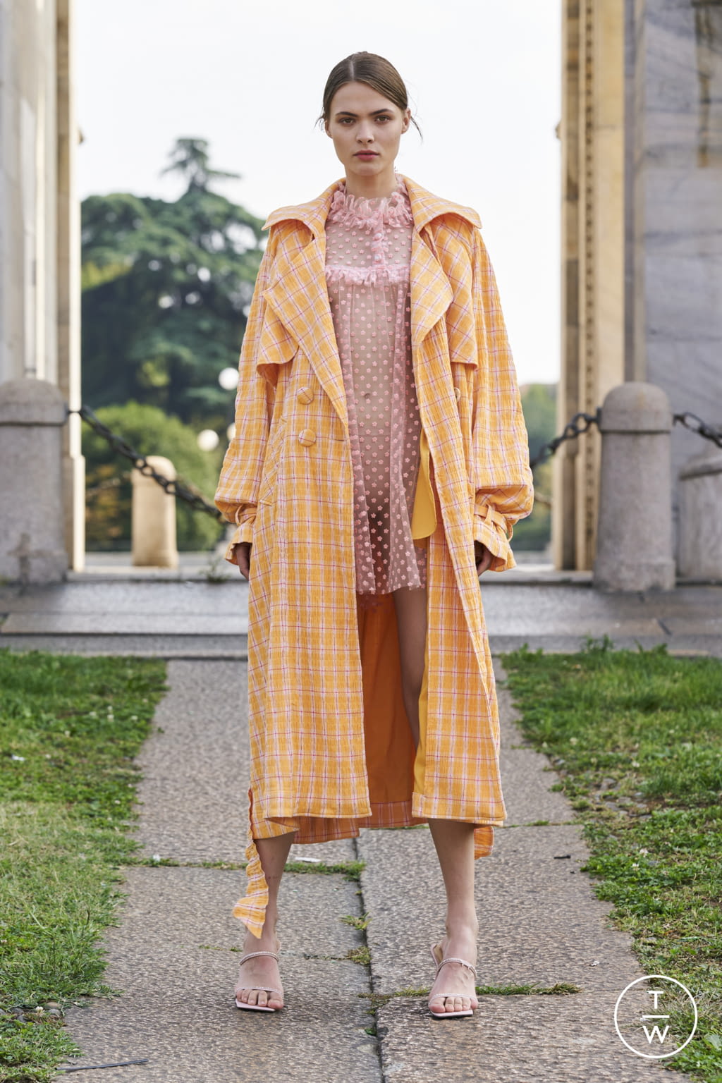 Fashion Week Milan Spring/Summer 2022 look 11 from the Goncalo Peixoto collection womenswear