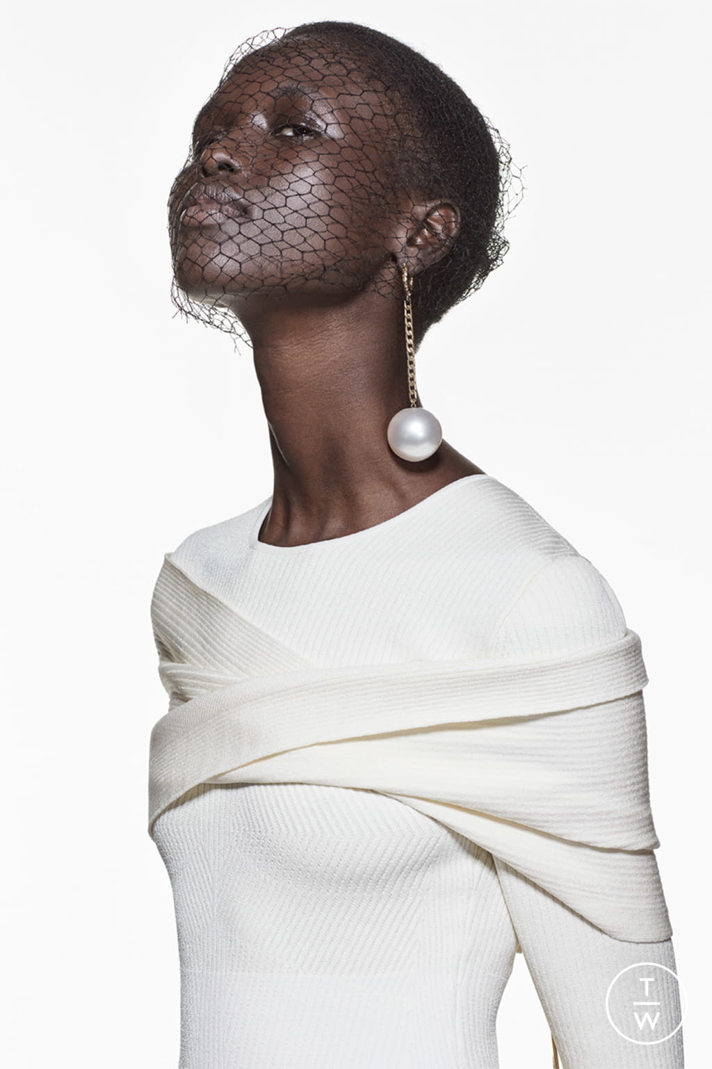 Fashion Week Paris Spring/Summer 2021 look 11 from the AZ Factory collection 高级定制