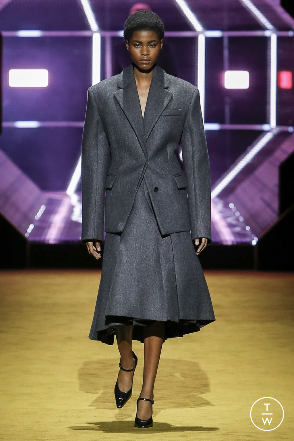 Fashion Week Milan Fall/Winter 2022 look 11 de la collection Prada womenswear