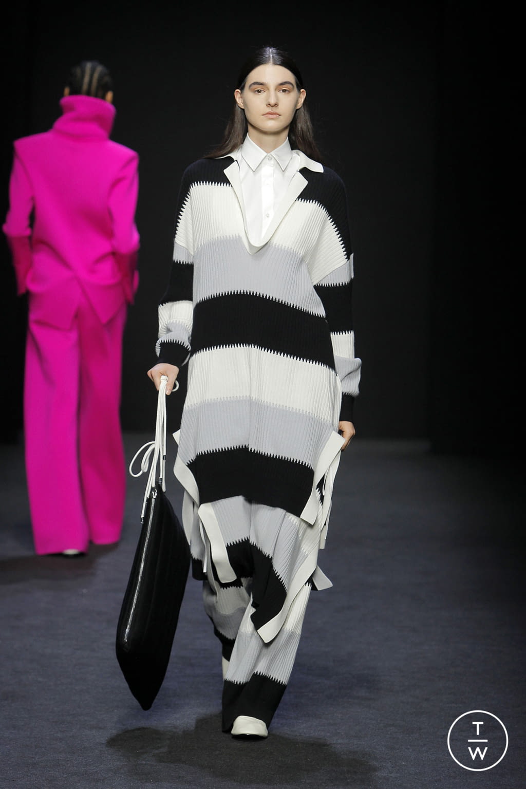 Fashion Week Milan Fall/Winter 2020 look 11 from the MRZ collection 女装