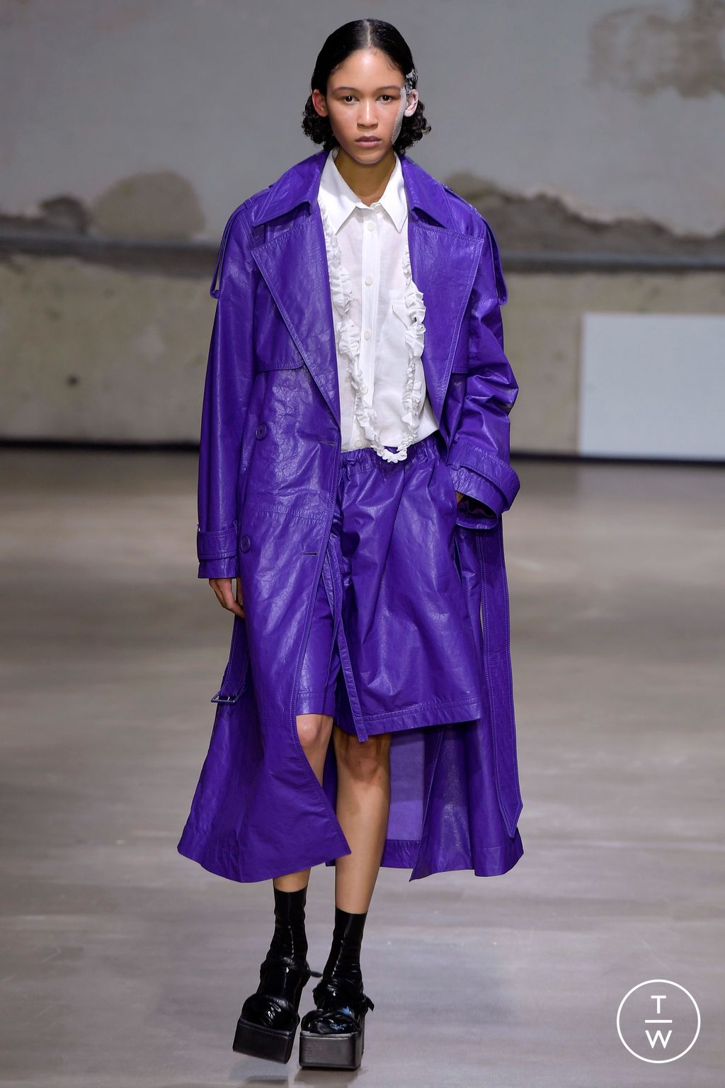Fashion Week Paris Spring/Summer 2023 look 22 from the Christian Wijnants collection 女装