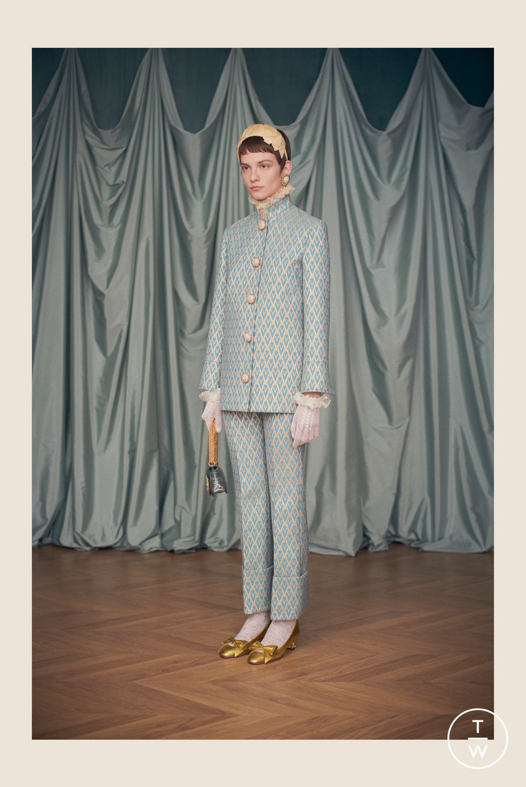 Fashion Week Paris Resort 2025 look 113 from the Valentino collection womenswear