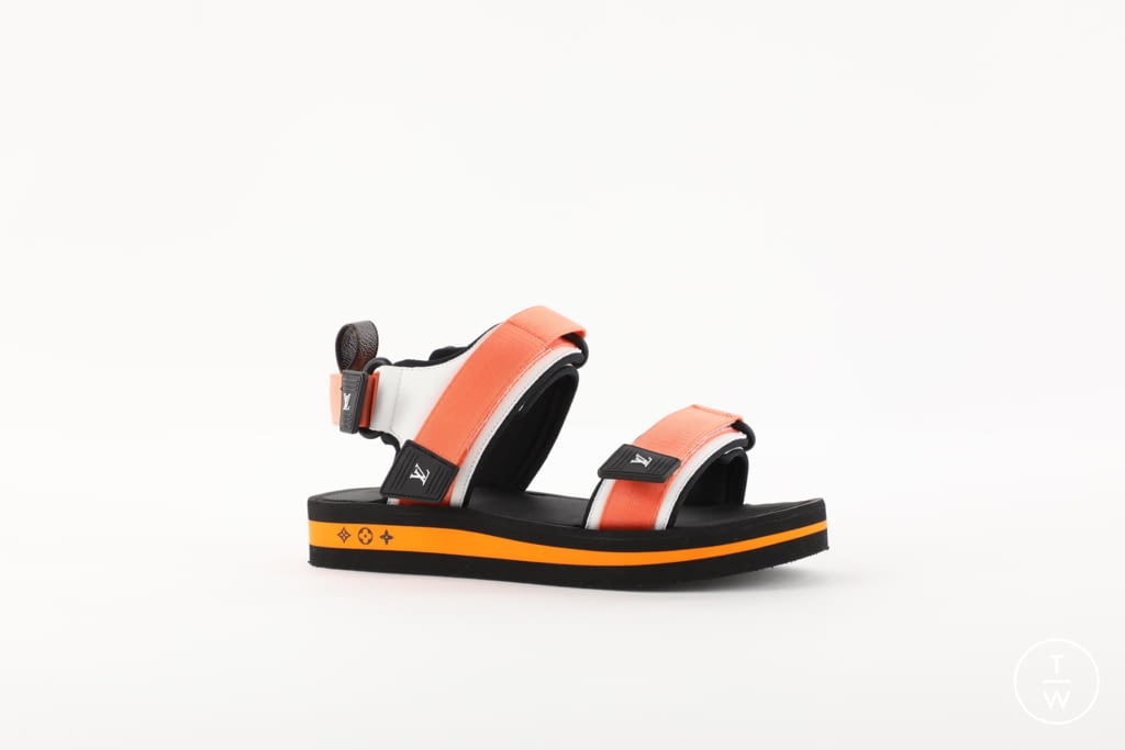 Fashion Week Paris Spring/Summer 2021 look 110 de la collection Louis Vuitton womenswear accessories