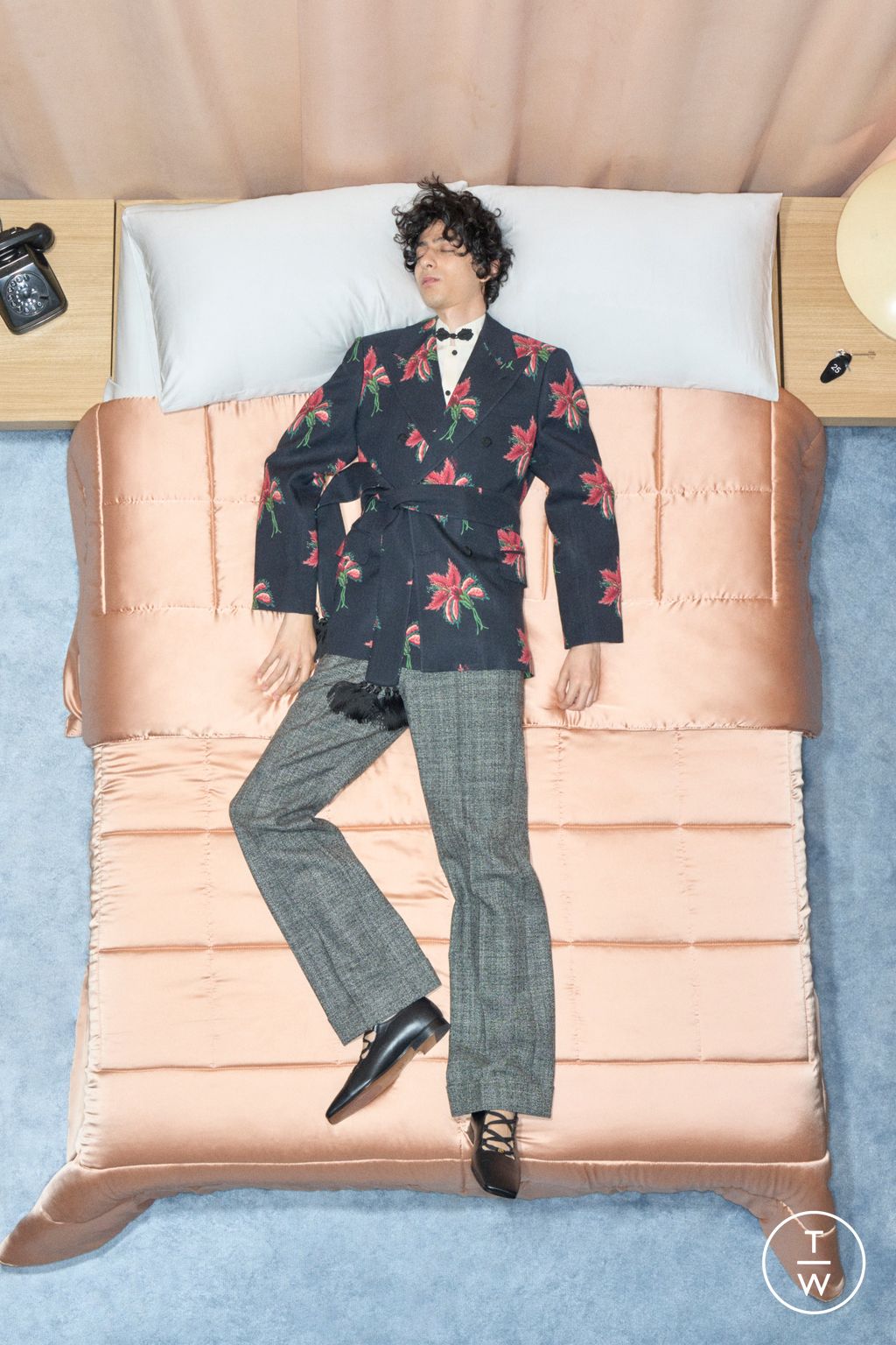 Fashion Week Paris Resort 2026 look 41 from the Valentino collection menswear
