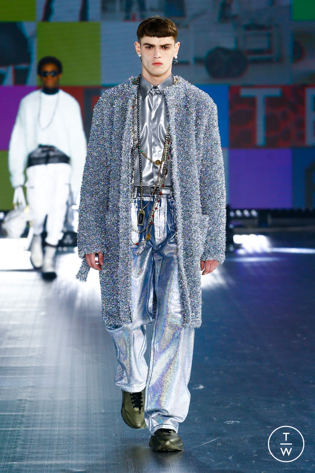 Fashion Week Milan Fall/Winter 2021 look 125 de la collection Dolce & Gabbana womenswear