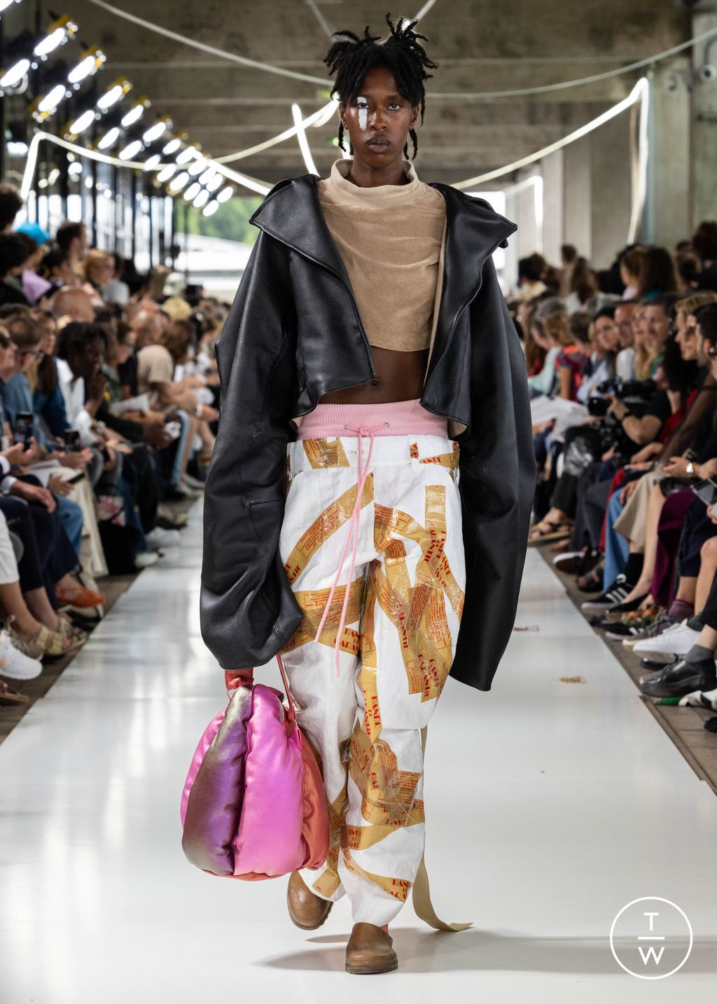 Fashion Week Paris Spring/Summer 2024 look 115 de la collection IFM PARIS menswear