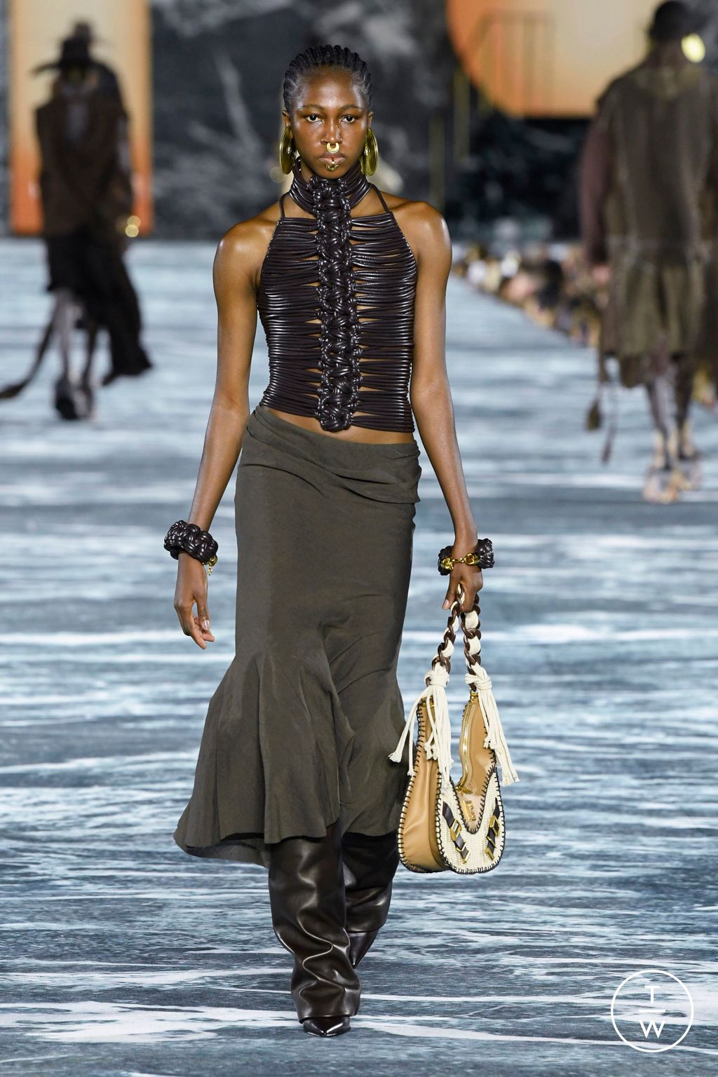 Fashion Week Paris Spring/Summer 2023 look 81 from the Balmain collection 女装