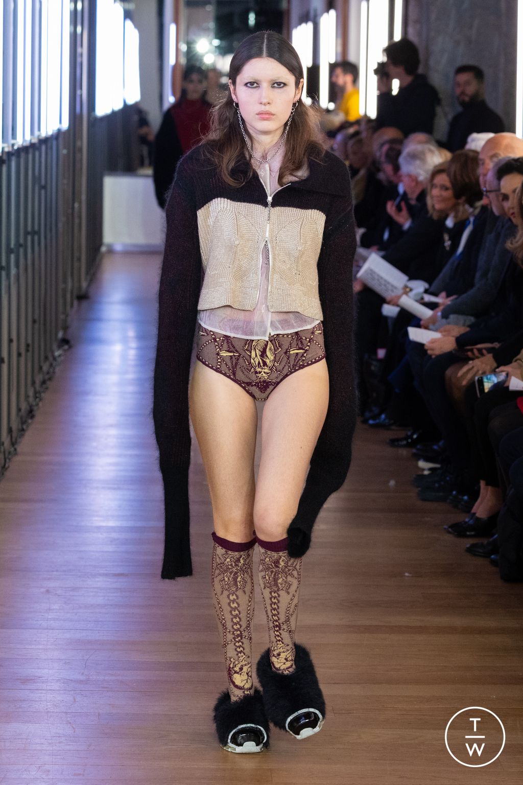 Fashion Week Paris Fall/Winter 2024 look 62 from the IFM PARIS collection 女装