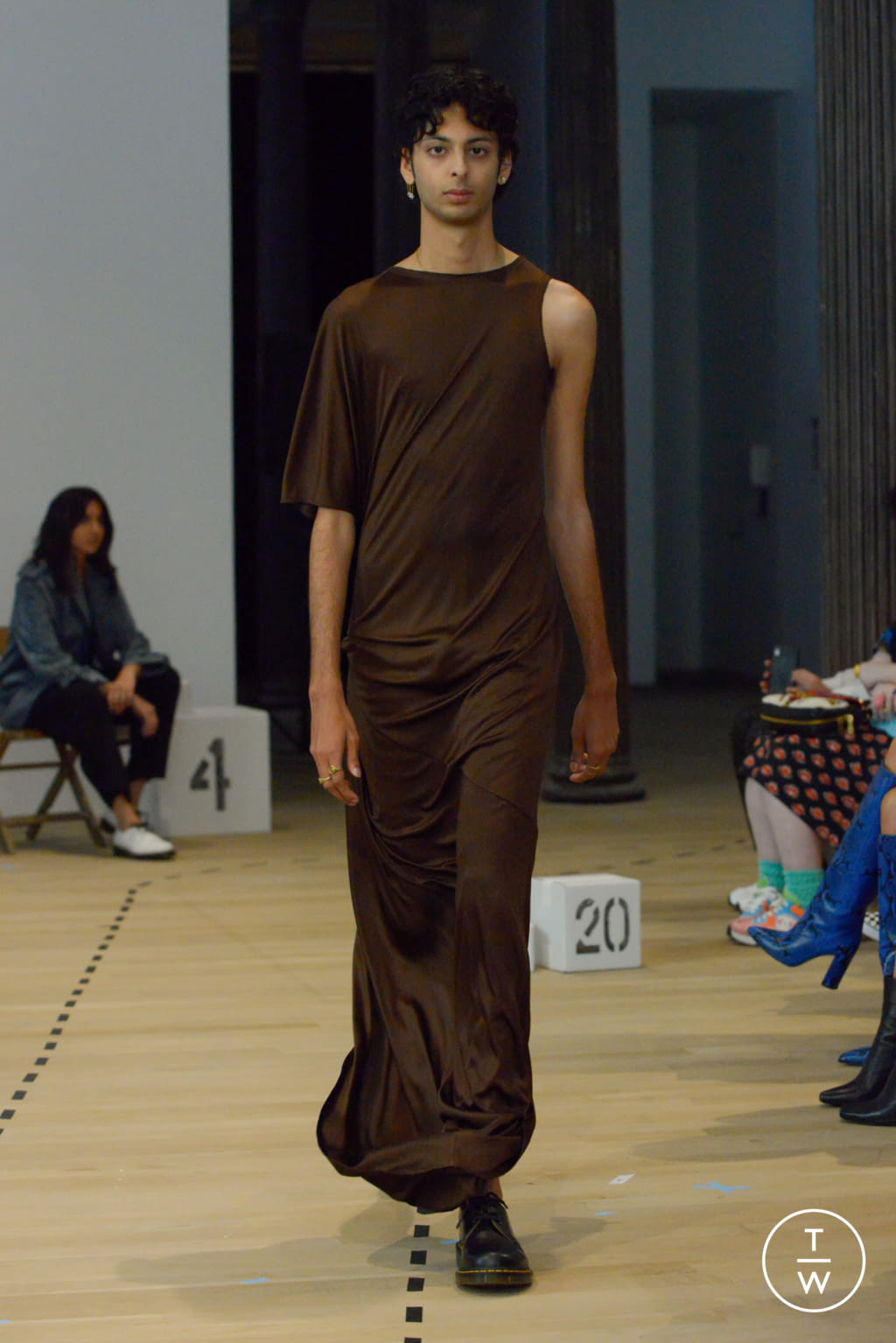 Fashion Week New York Spring/Summer 2022 look 12 from the A--Company collection 女装