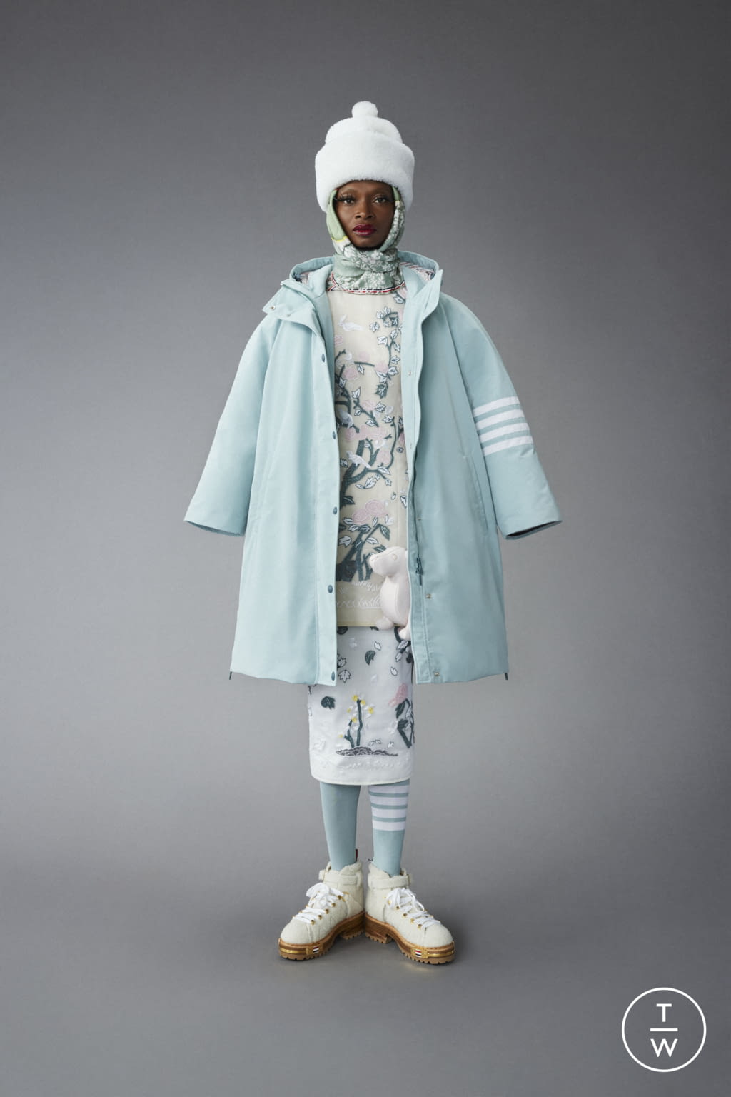 Fashion Week New York Pre-Fall 2022 look 12 from the Thom Browne collection 女装