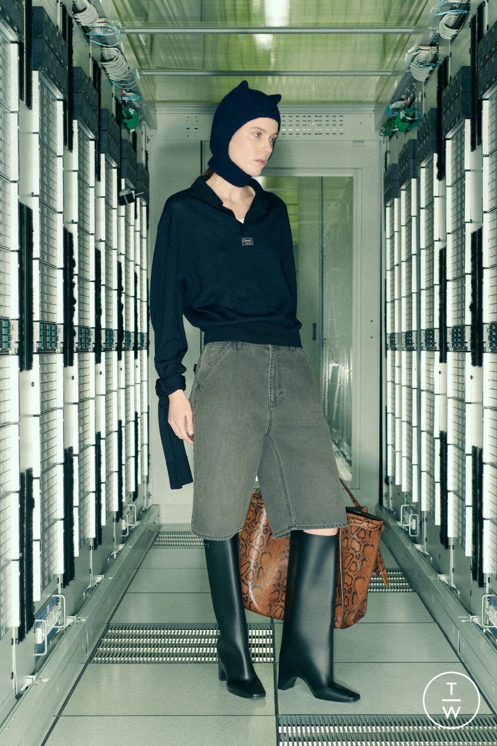 Fashion Week Paris Pre-Fall 2024 look 12 from the Coperni collection 女装