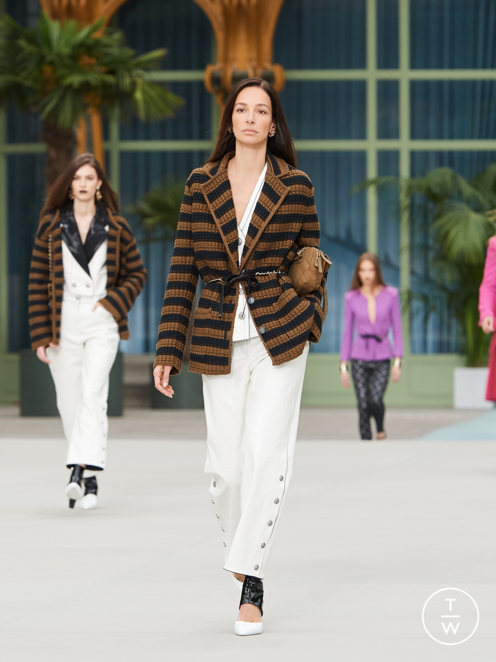Fashion Week Paris Resort 2020 look 12 de la collection Chanel womenswear
