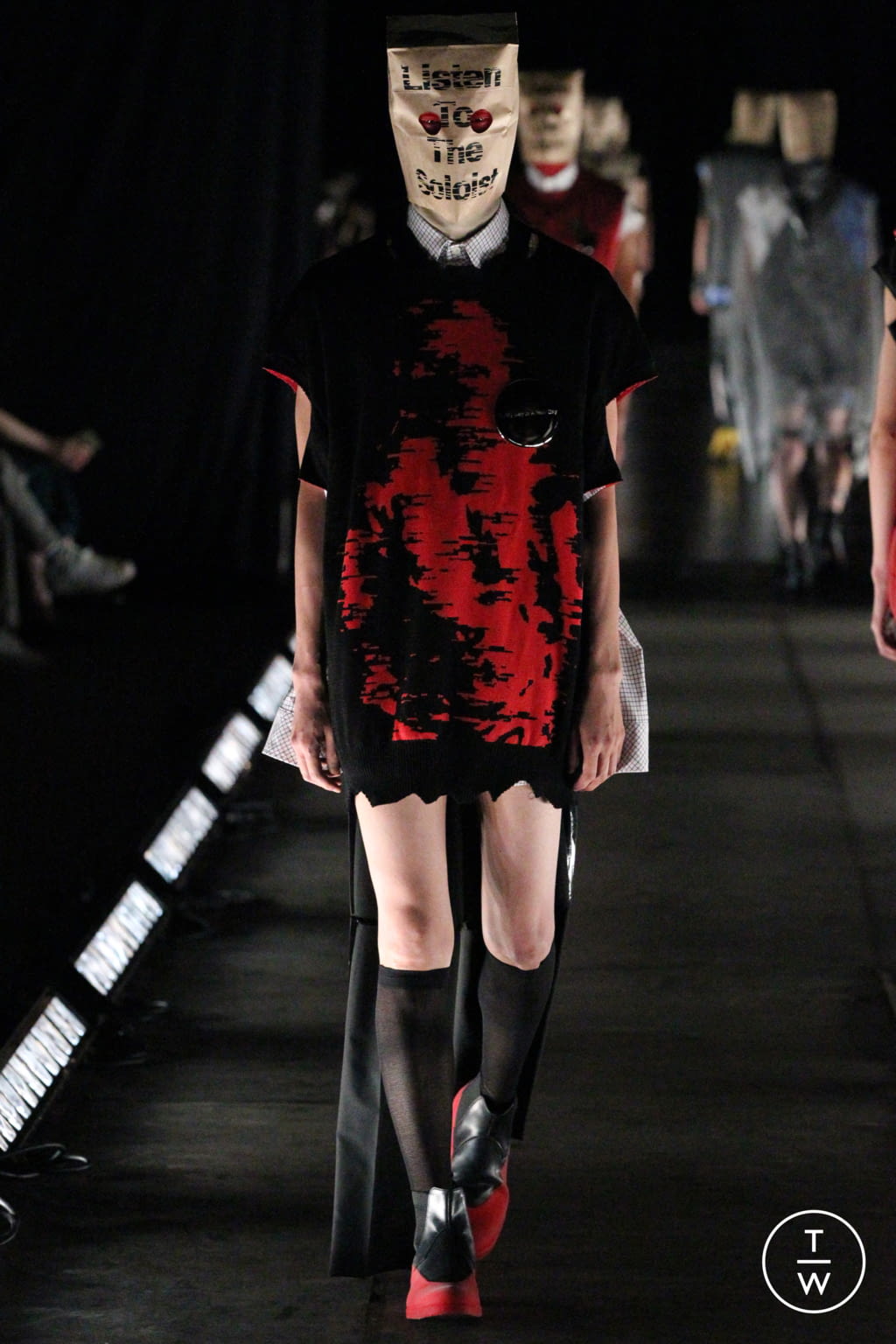 Fashion Week Paris Spring/Summer 2022 look 12 from the Takahiromiyashita The Soloist collection 女装