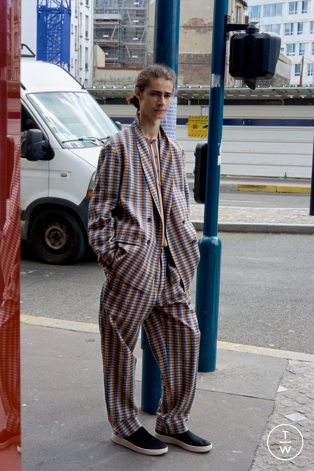 Fashion Week Paris Spring/Summer 2019 look 12 from the Lemaire collection menswear