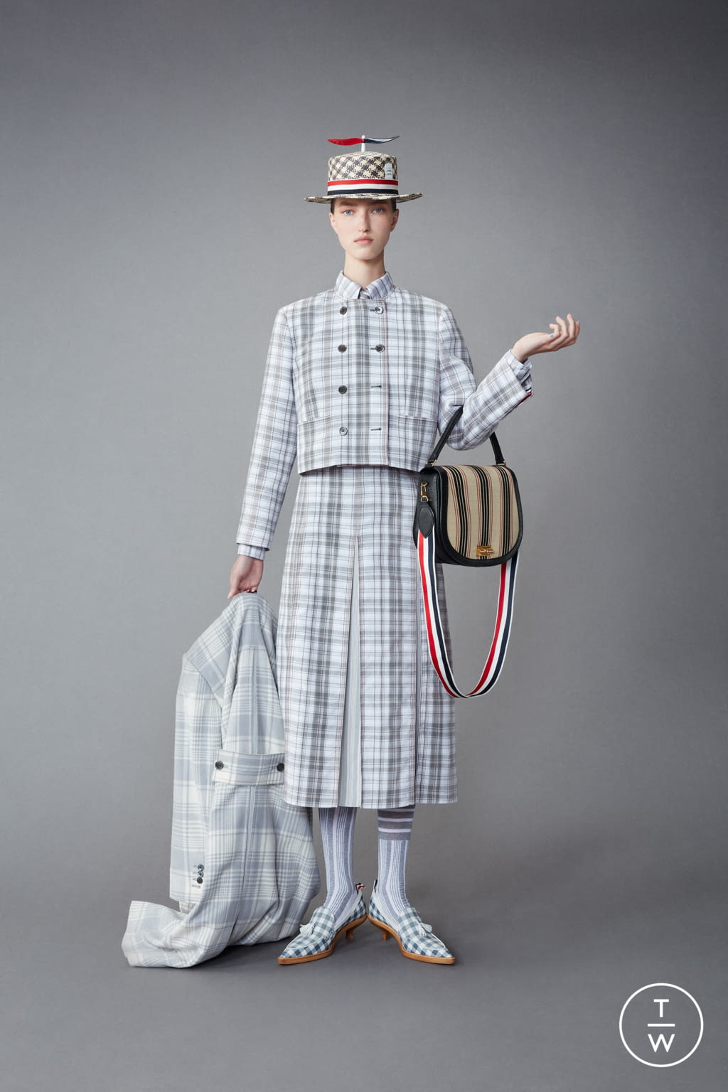 Fashion Week Paris Resort 2022 look 12 from the Thom Browne collection 女装