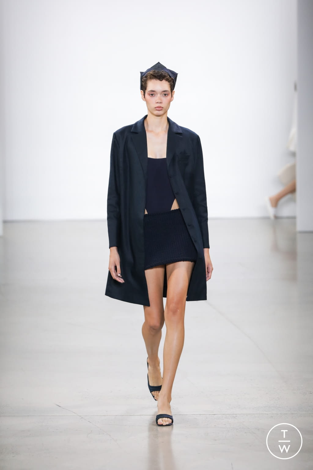 Fashion Week New York Spring/Summer 2022 look 12 de la collection Bevza womenswear