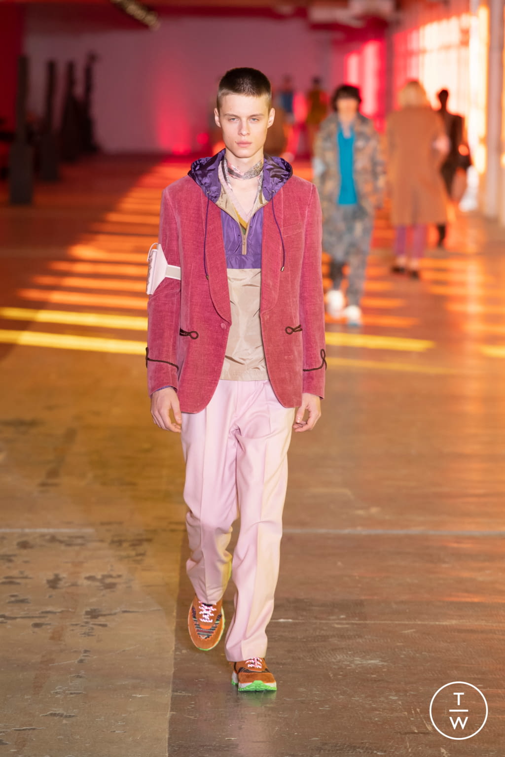 Fashion Week Milan Fall/Winter 2021 look 12 from the Etro collection 男装