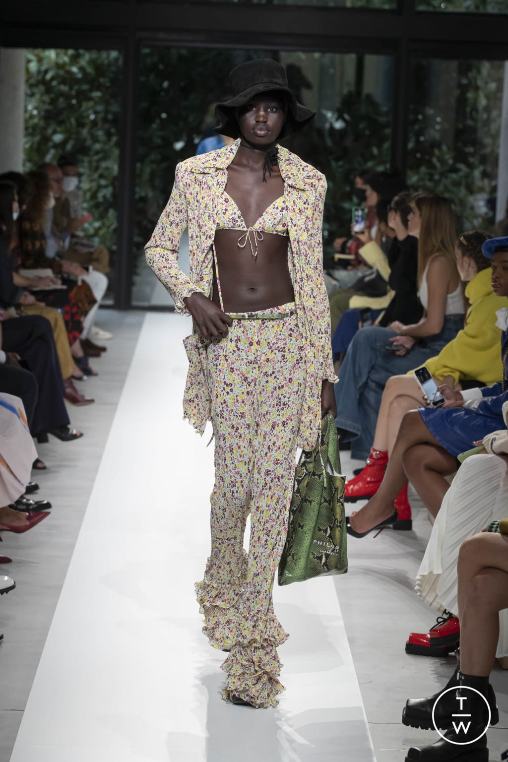 Fashion Week Milan Spring/Summer 2022 look 12 from the Philosophy di Lorenzo Serafini collection 女装